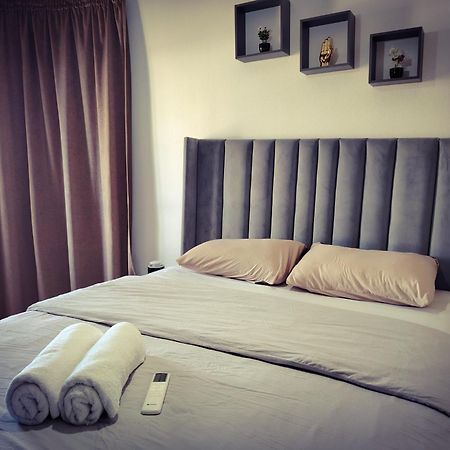 Moderne Appartement Au Plein Centre-Ville En Face Hilton & La Gare De Train Tgv Avec Climatisation Ταγγέρη Εξωτερικό φωτογραφία
