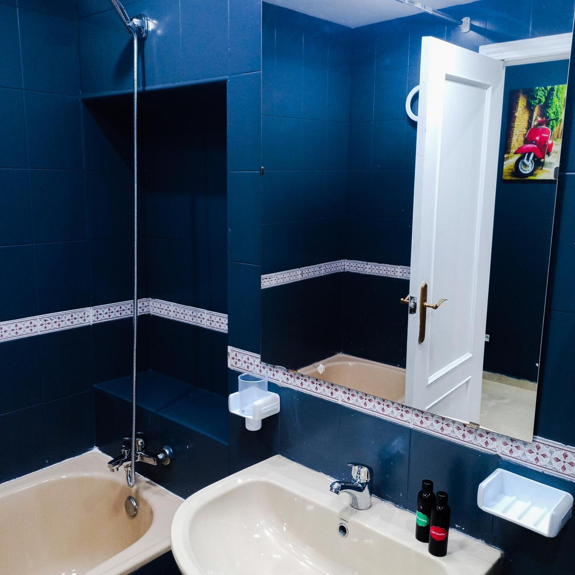 Moderne Appartement Au Plein Centre-Ville En Face Hilton & La Gare De Train Tgv Avec Climatisation Ταγγέρη Εξωτερικό φωτογραφία