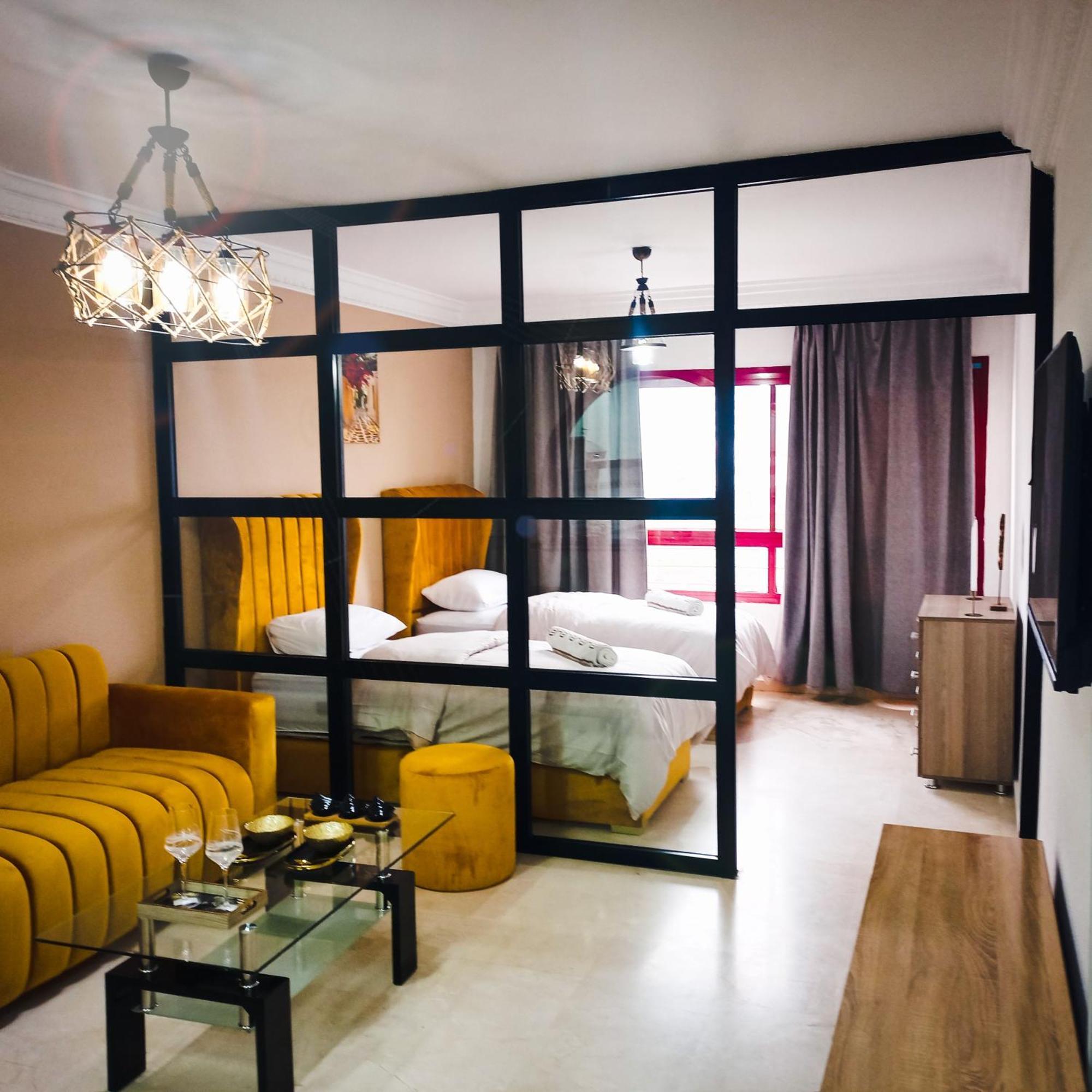 Moderne Appartement Au Plein Centre-Ville En Face Hilton & La Gare De Train Tgv Avec Climatisation Ταγγέρη Εξωτερικό φωτογραφία